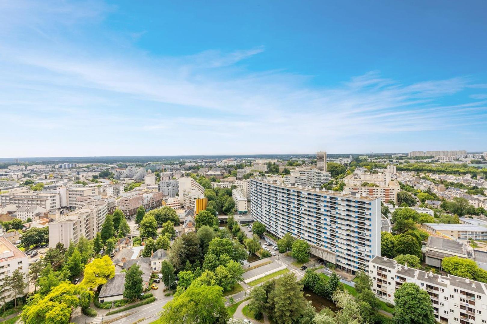 Bellevue, T2, Terrasse & Parking Rennes